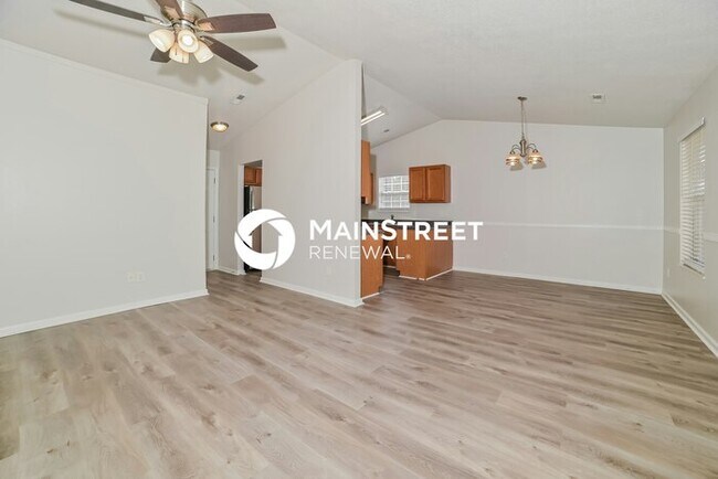 Foto del edificio - 3 Bedroom Pet-Friendly Home in CORRYTON, T...