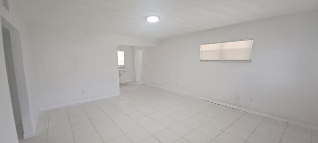 Foto del edificio - 1810 S 32nd St