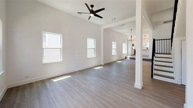 Building Photo - 3808 Avenue L