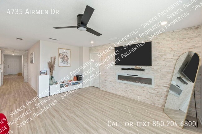 Foto del edificio - 4735 Airmen Dr