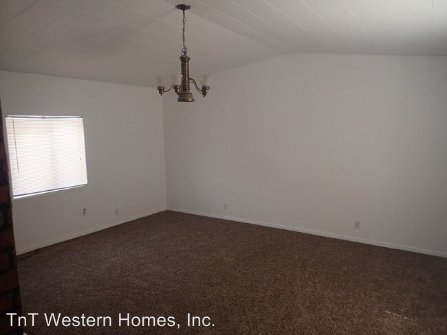 Building Photo - 3 br, 1 bath House - 6521 Valley Ave