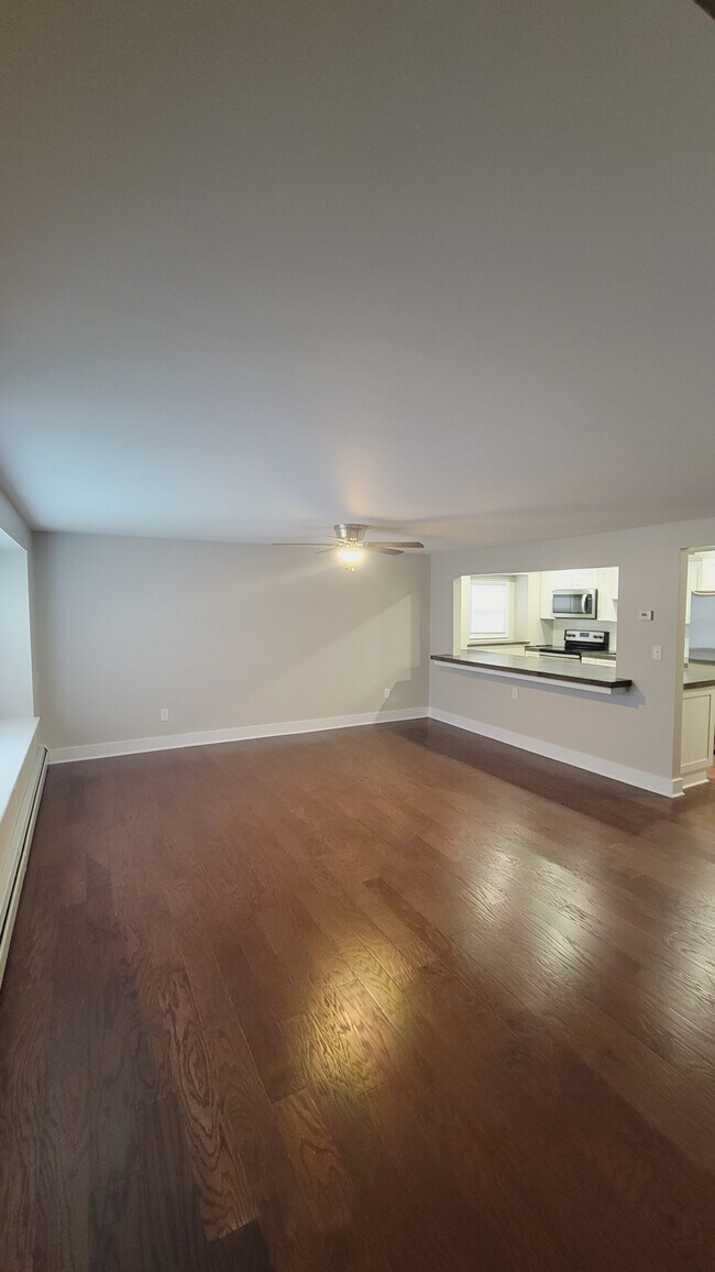 811 Englewood Ave Unit 2, Buffalo, NY 14223 Apartments in Buffalo, NY