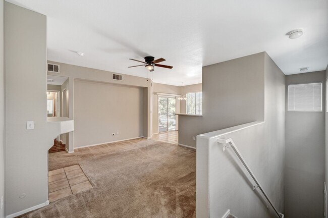 Foto del edificio - Two Bedroom Condo in the Falls at Rhodes R...
