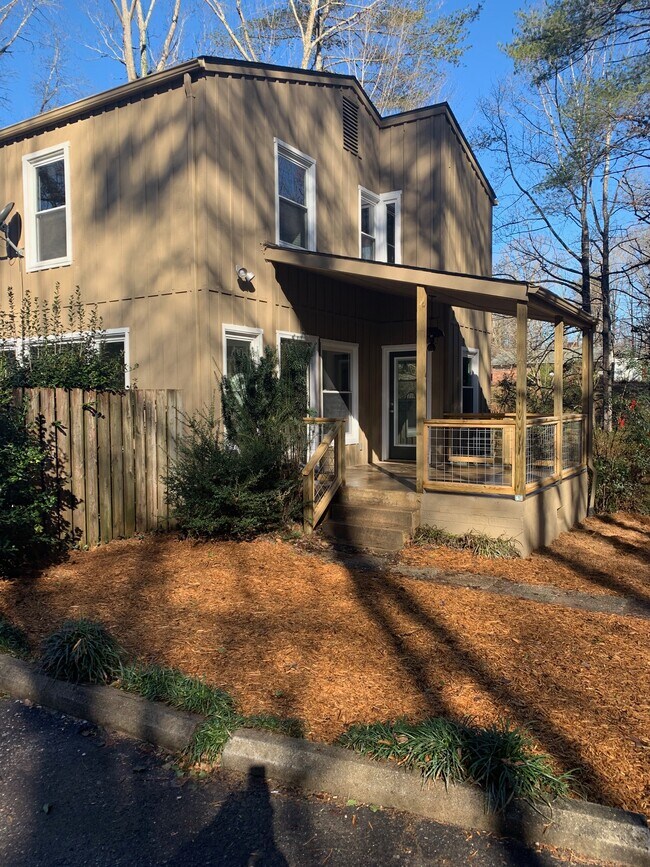 Foto del edificio - 217 Morehead St