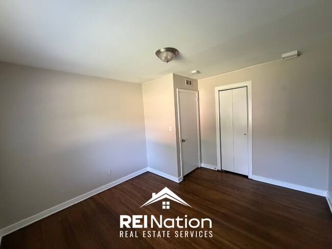 Foto del edificio - 3BR/2BA Center Point Rental with Hardwood Floors Throughout & Fenced Backyard