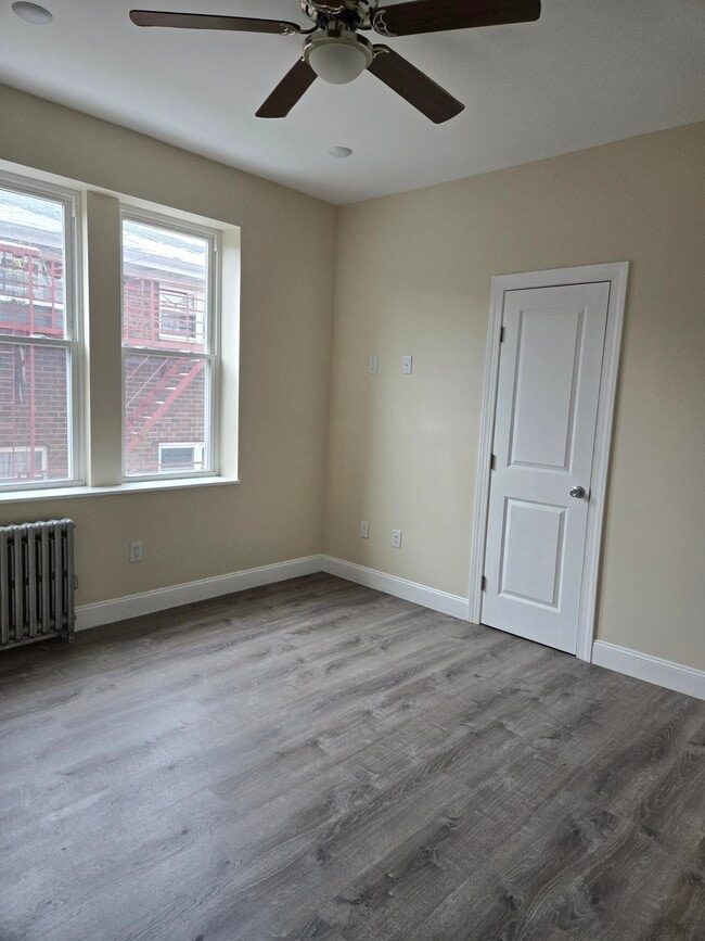 Building Photo - 289 Day Ave