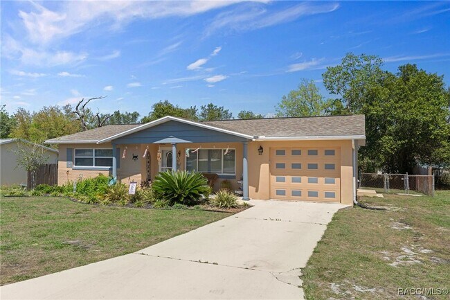 Foto del edificio - 11 Oak Hollow Dr
