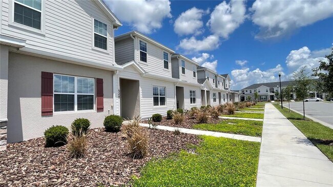 Building Photo - 428 HUCKLEBERRY Dr