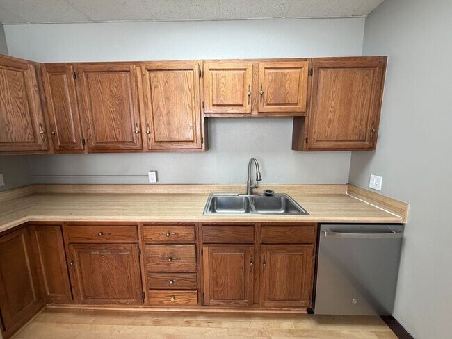 Foto del edificio - 5402 S 77th St