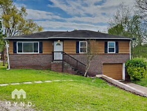 Building Photo - 617 5th Way