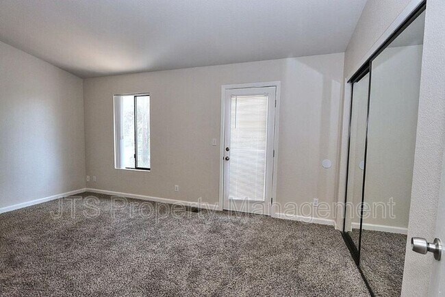 Building Photo - 5824 Alorn Ln