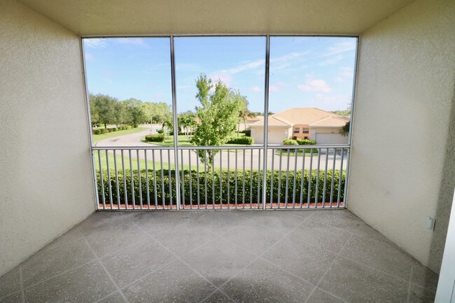 Building Photo - 7839 Regal Heron Cir