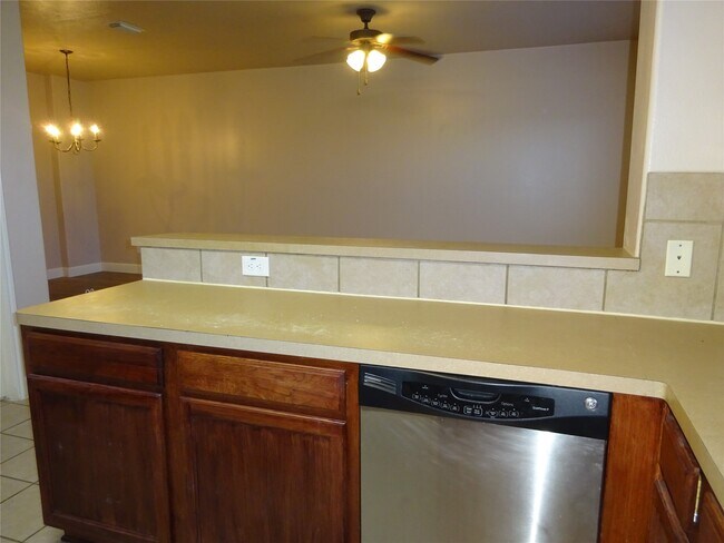 Foto del edificio - 4918 Landward Ln