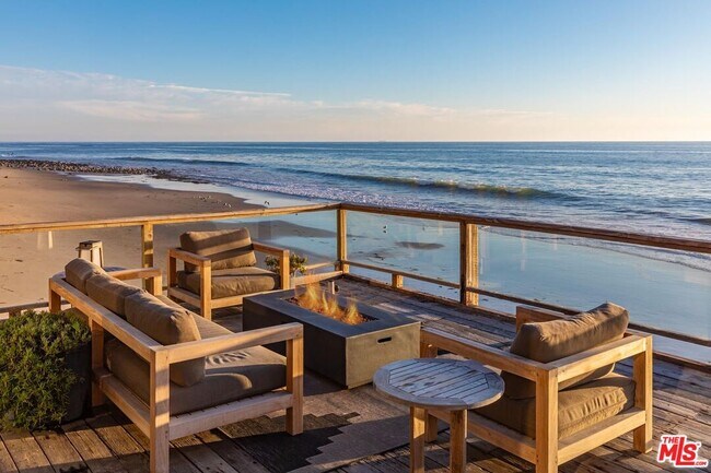 Foto del edificio - 42602 Pacific Coast Hwy