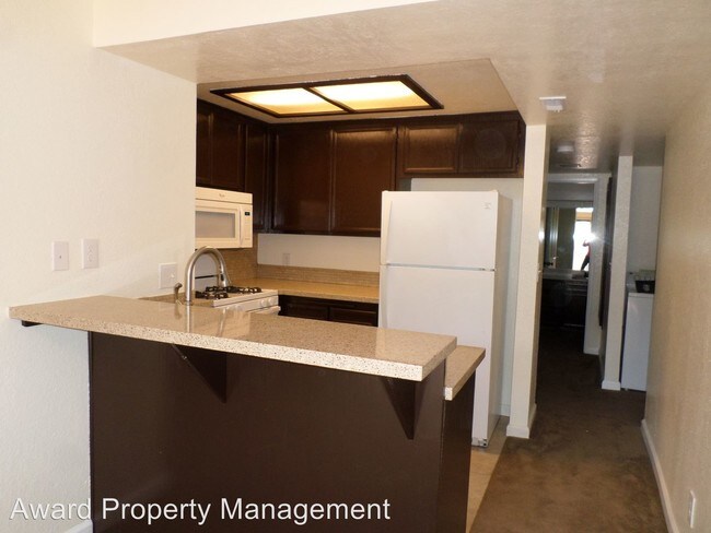 Building Photo - 1803 Via Las Palmas