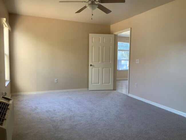 Building Photo - 322 Caribbean Dr