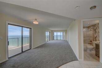 Building Photo - 10044 S Ocean Dr