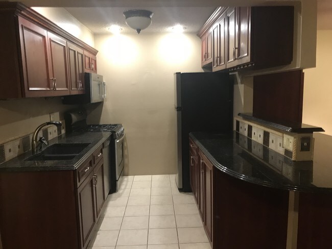 Foto del edificio - 9203 New Hampshire Ave