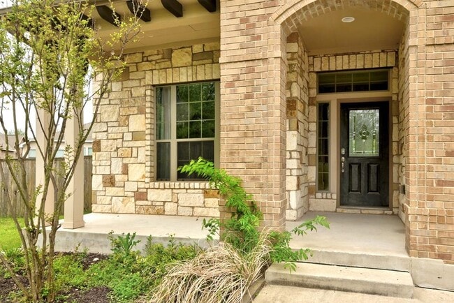 Building Photo - 2013 Santa barbara Ct