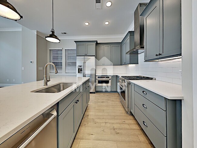 Foto del edificio - 576 Broadview Pl NE