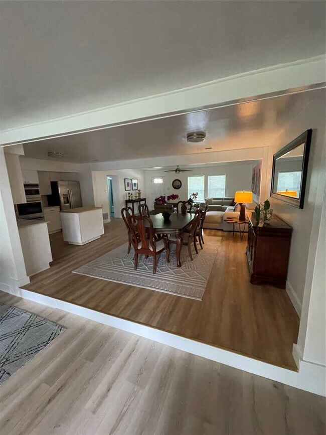 Foto del edificio - 1409 Elton Ln