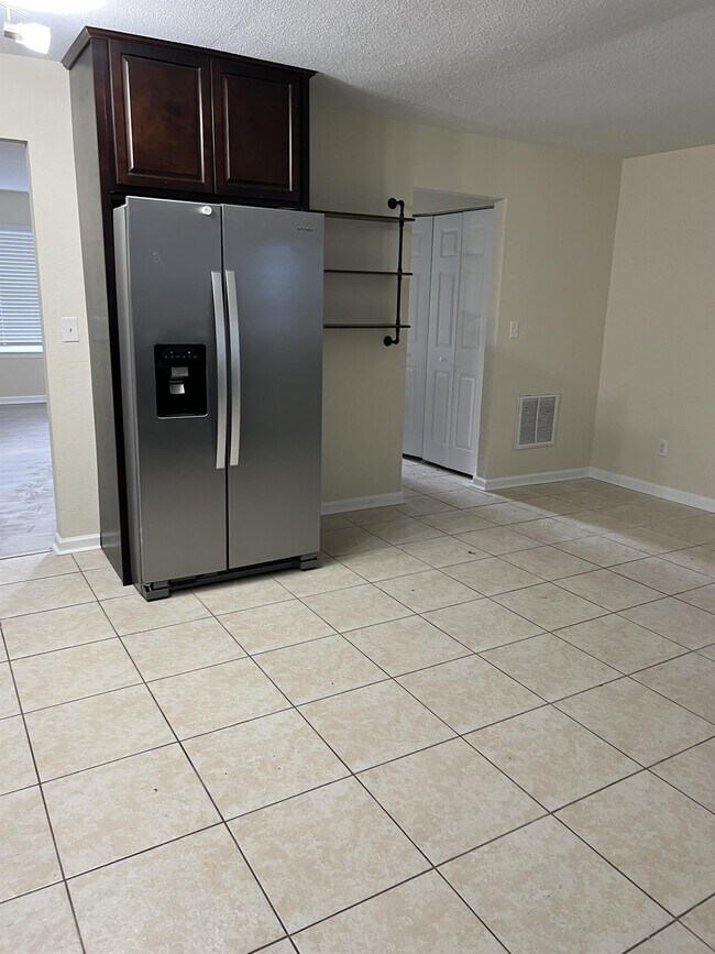 Foto del edificio - 5148 Condor St