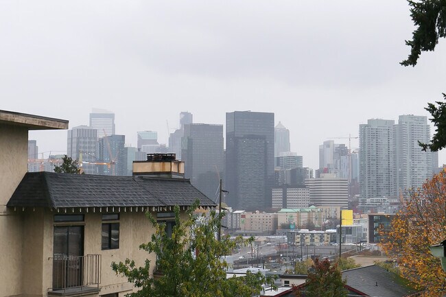 Foto del edificio - 1020 5th Ave N