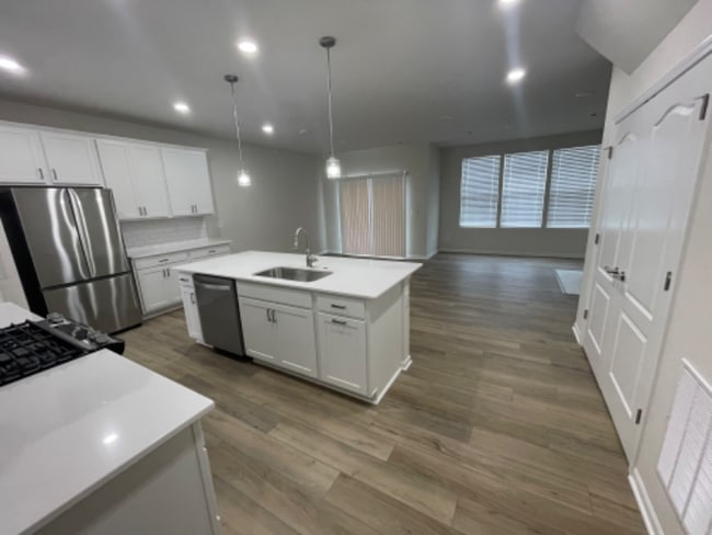 Foto del edificio - 104 Addison Cir