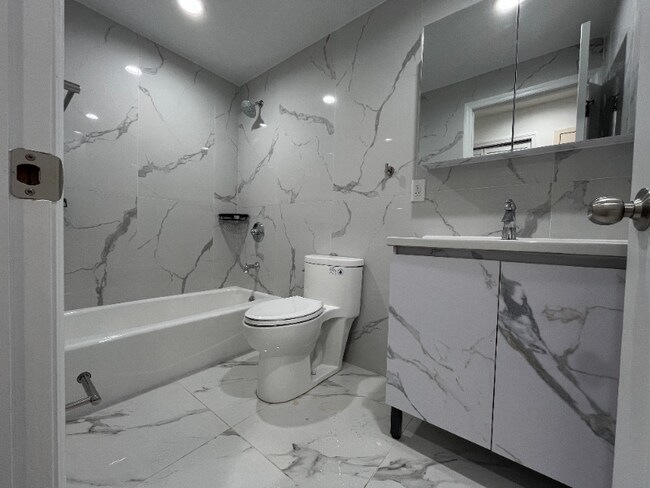 Foto del edificio - 3953 57th St