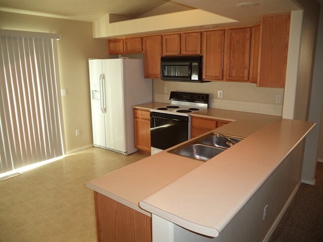 Foto del edificio - 1330 N Andrew Dr