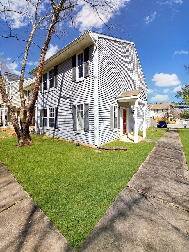 Foto del edificio - 3870 Gateview Pl