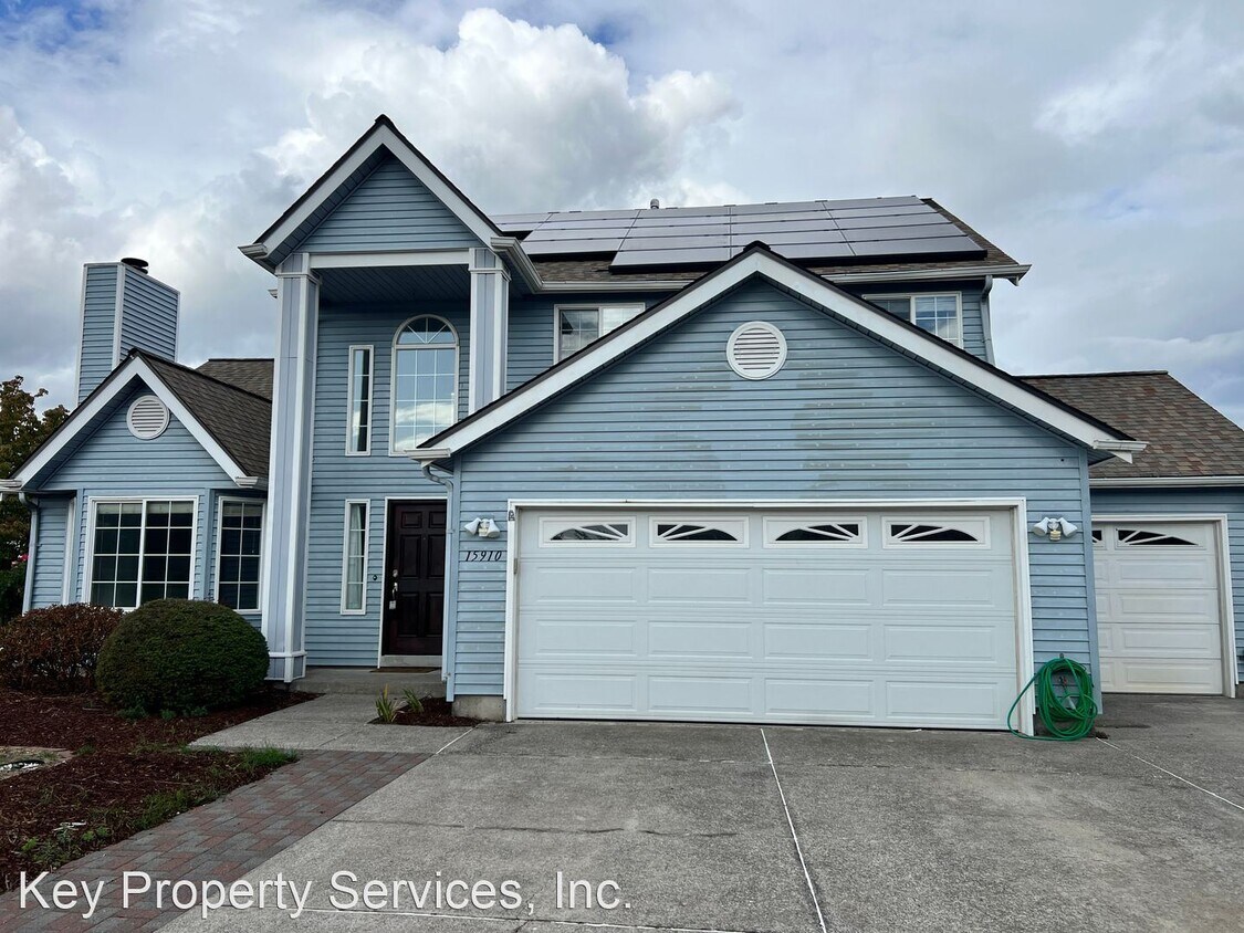 Foto principal - 4 br, 2 bath House - 15910 NE 42nd St