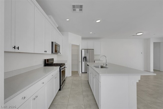 Building Photo - 2720 Alta Vista St