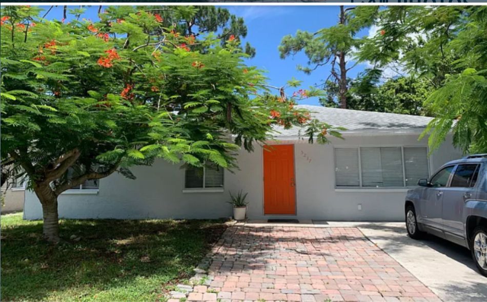 Foto principal - 5237 Warren St