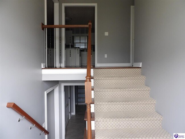 Foto del edificio - 96 Boone Trce