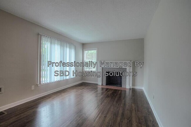 Building Photo - 431 W 87th St