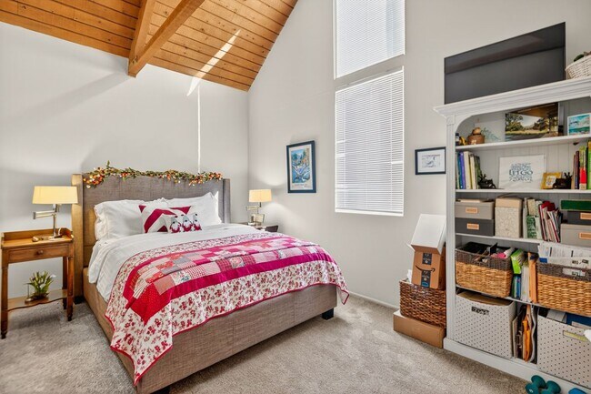 Foto del edificio - 46750 Mountain Cove Dr