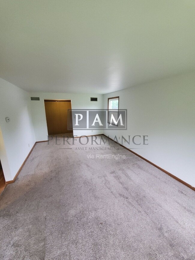 Building Photo - 2841 Santa Fe Trail