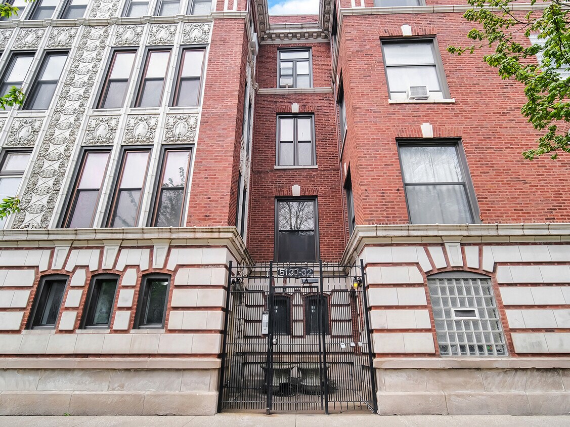 Primary Photo - 5132 S Drexel Ave