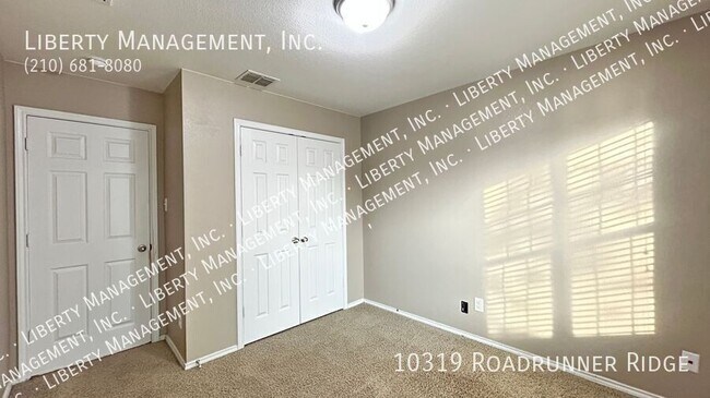 Foto del edificio - 10319 Roadrunner Ridge