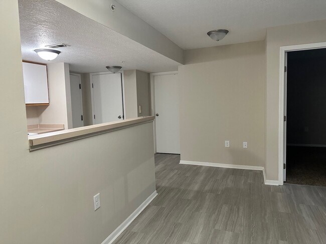 Foto del edificio - 3700 Lifestyle Boulevard, Unit 3750