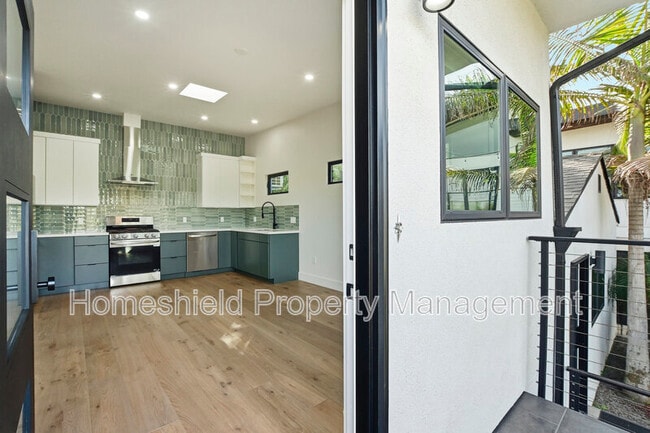 Foto del edificio - 3704 Wilcox St