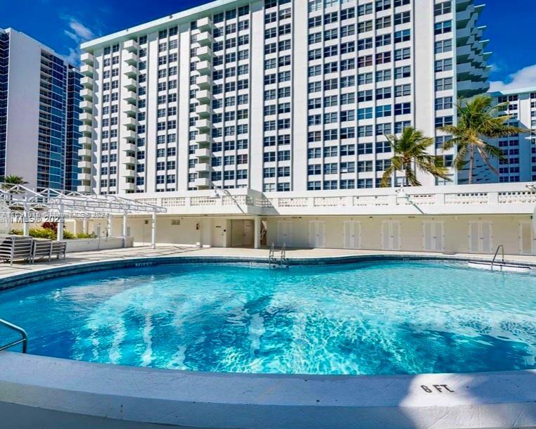 Foto principal - 2899 Collins Ave