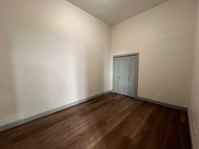 Foto del edificio - 160 Seabury St