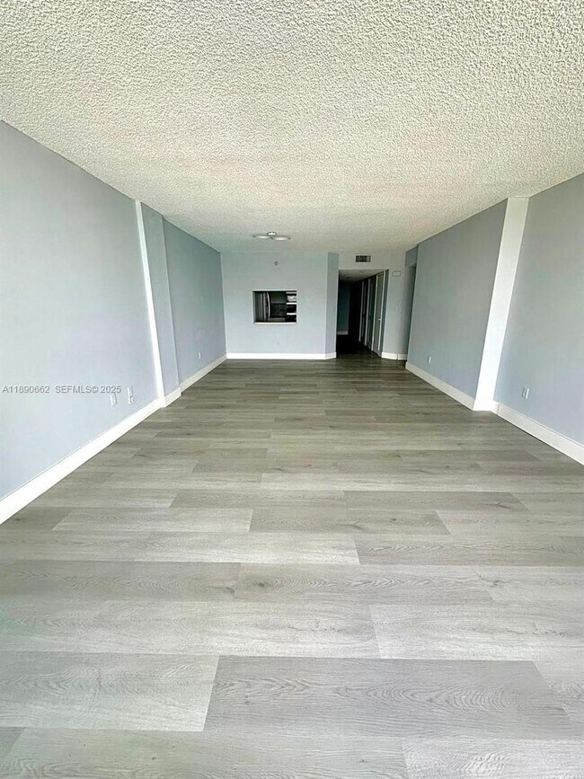 Foto del edificio - 20840 San Simeon Way