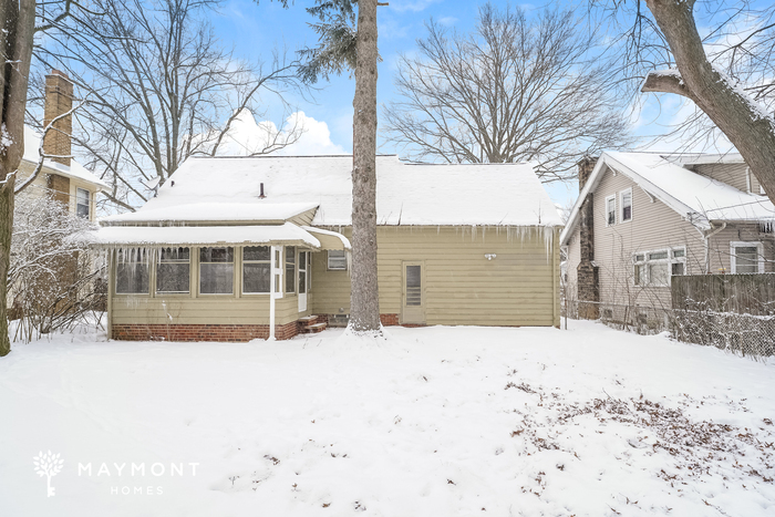 Foto del edificio - 4-Bedroom Home in Cleveland Heights, OH