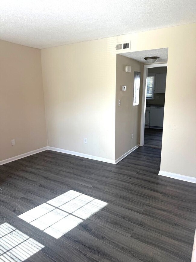 Photo - 800 Verdant Dr Apartment