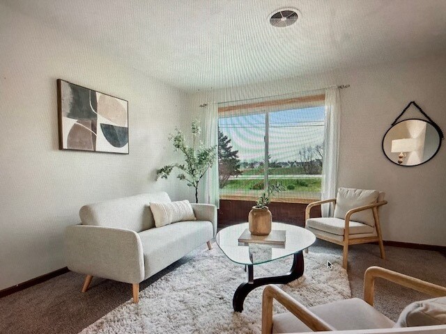 Foto del edificio - 719 Hanshaw Rd