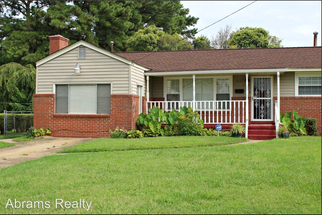 Foto del edificio - 4 br, 2 bath House - 5737 Roper Dr