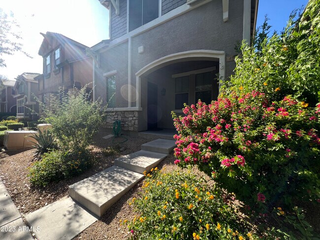 Building Photo - 4364 E Rosemonte Dr